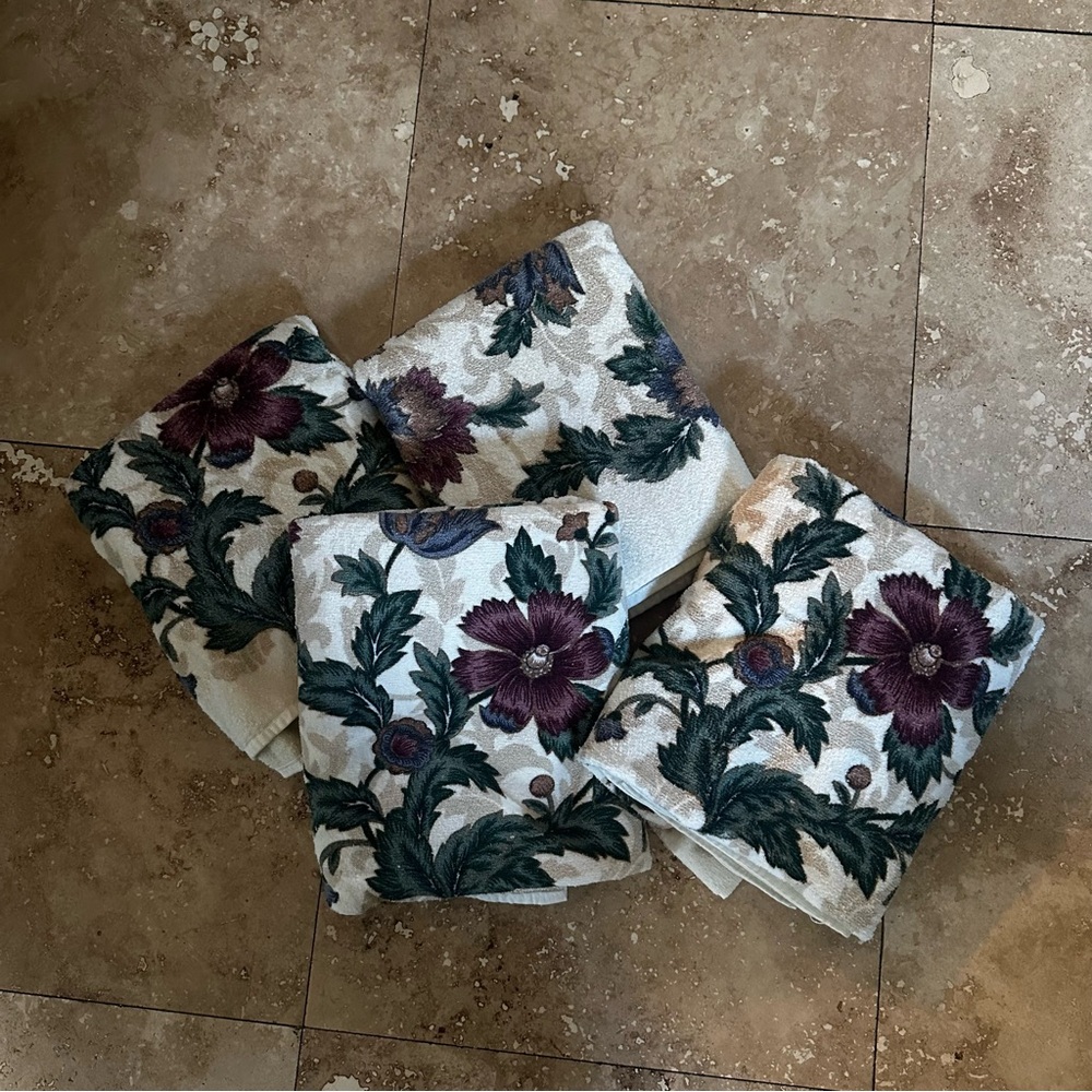 (4) Vintage Cannon Royal Family Bath Towels